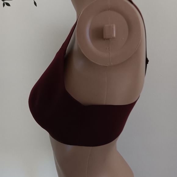 Lululemon Hold True Bra 36B Magenta Purple. - Picture 6 of 9